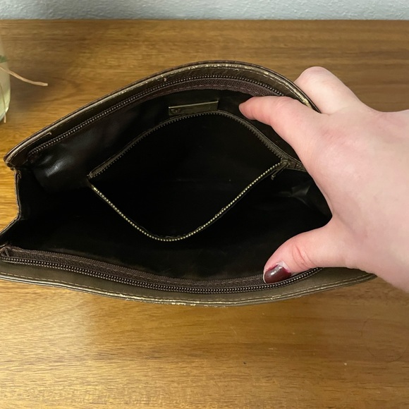 VALENTINO Brown Vintage Logo Bag 💯 AUTHENTIC - Picture 13 of 15